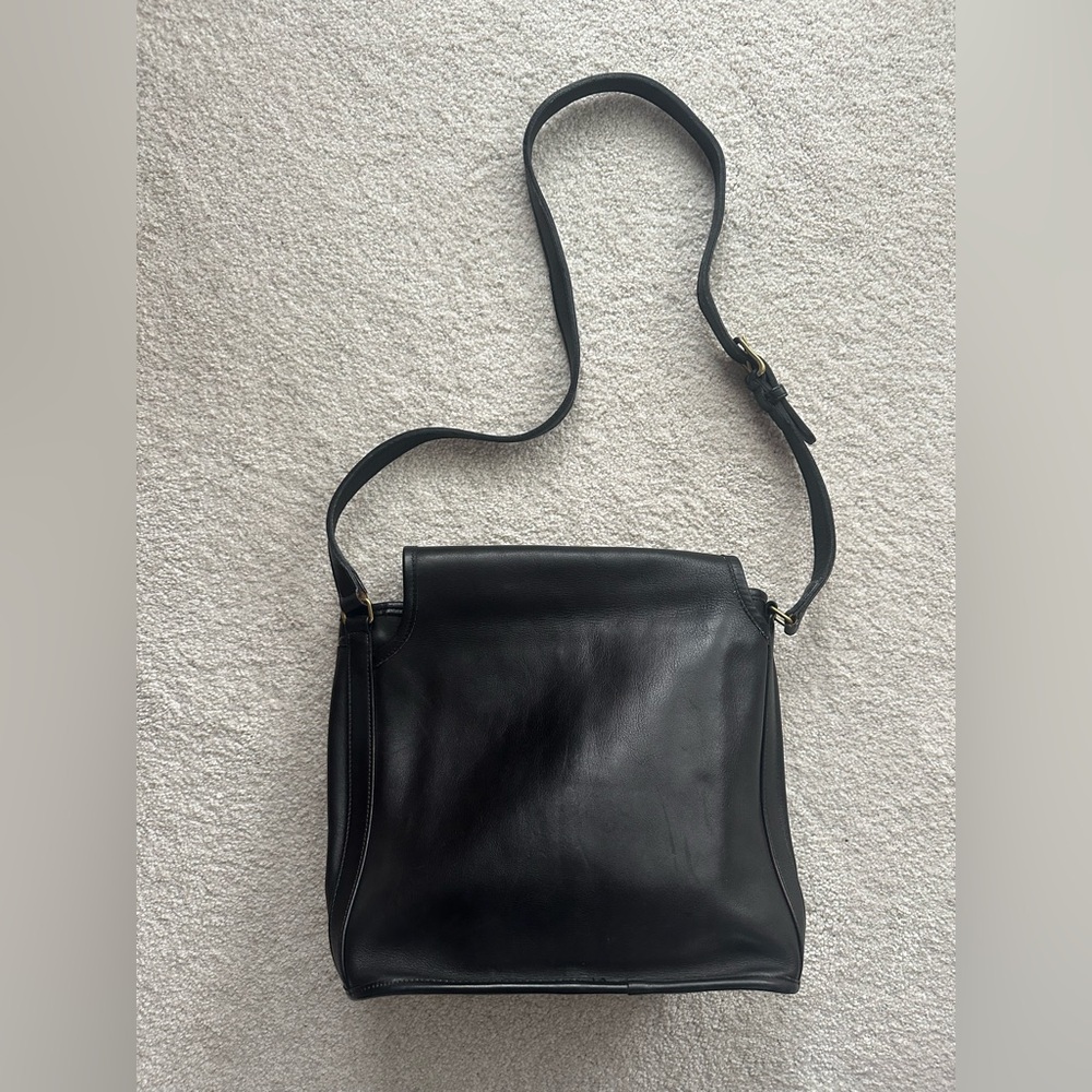 Vintage COACH Black Leather Shoulder Pouch Bag - Picture 3 of 11